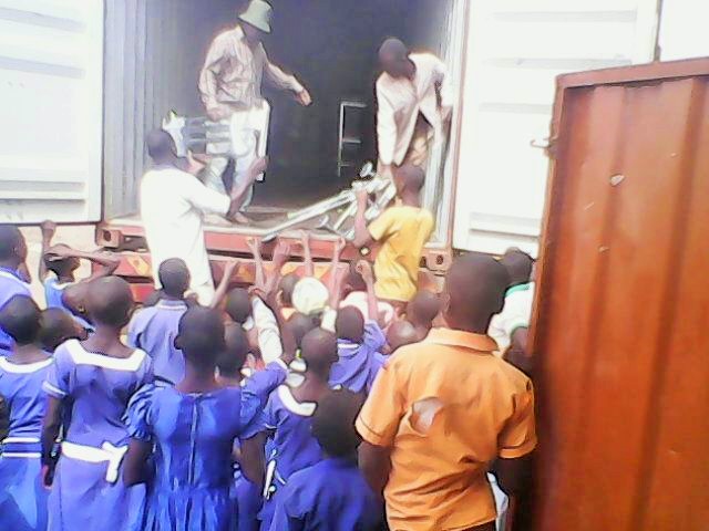 School Children Unloading